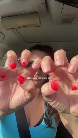 Round long wide is only shape I don’t bite off so I don’t want to hear it #nailtransformation #nailinspo #snsdip