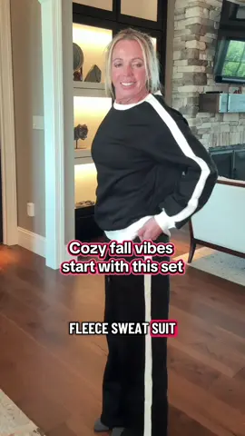 Aleumdr 2-Piece Fleece Sweatsuit → soft, relaxed, and perfect for chilly fall days 🍂 Stay comfy at home or step out in style. #Aleumdr #FallLoungewear #CozyOutfit #TwoPieceSet #FallOOTD @MikeSloan 