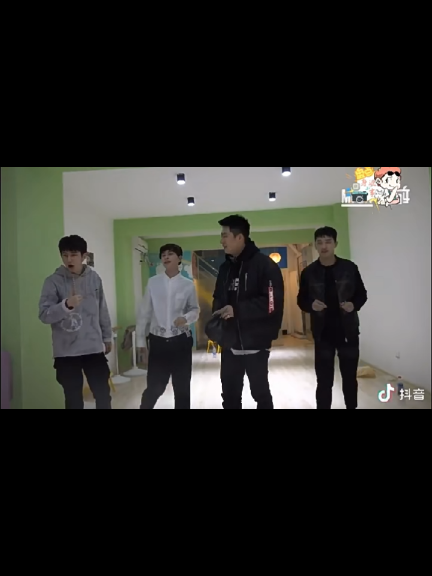 LMAO 🙃 #yuzhou #Johnnyhuang #timmyxu #GuHai #BaiLuoYin 