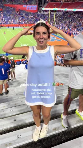 🐊 chomp chomp in the swamp swamp  #OOTD #matchingset #gators #usf #gameday 
