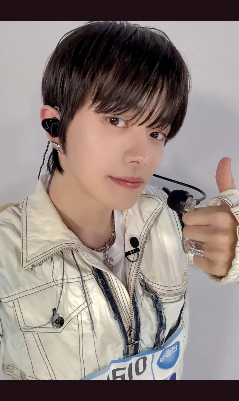 leo photocard 🥹💗🩷 #leeleoedit #leeleo  #leeleoboysplanet  #BoysPlanetLeeLeo #LeeLeoForThePlanet 