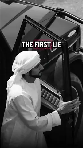 THE TRUST OF FRIENDSHIP AND THE DREAM OF LOVE #poem Dubai Sheikh Hamdan poems 👑😎💯 #poetrytok #hamdan fypシ゚viral #fazza♥🇦🇪 #fazzapoems