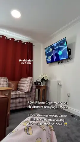 Second Christmas away from home. 🥹 Hayyy parang mas tumatagal, mas lumulungkot. 🥺 #onthisday #fyp #paskongpinoy #buhayofw #pasko 