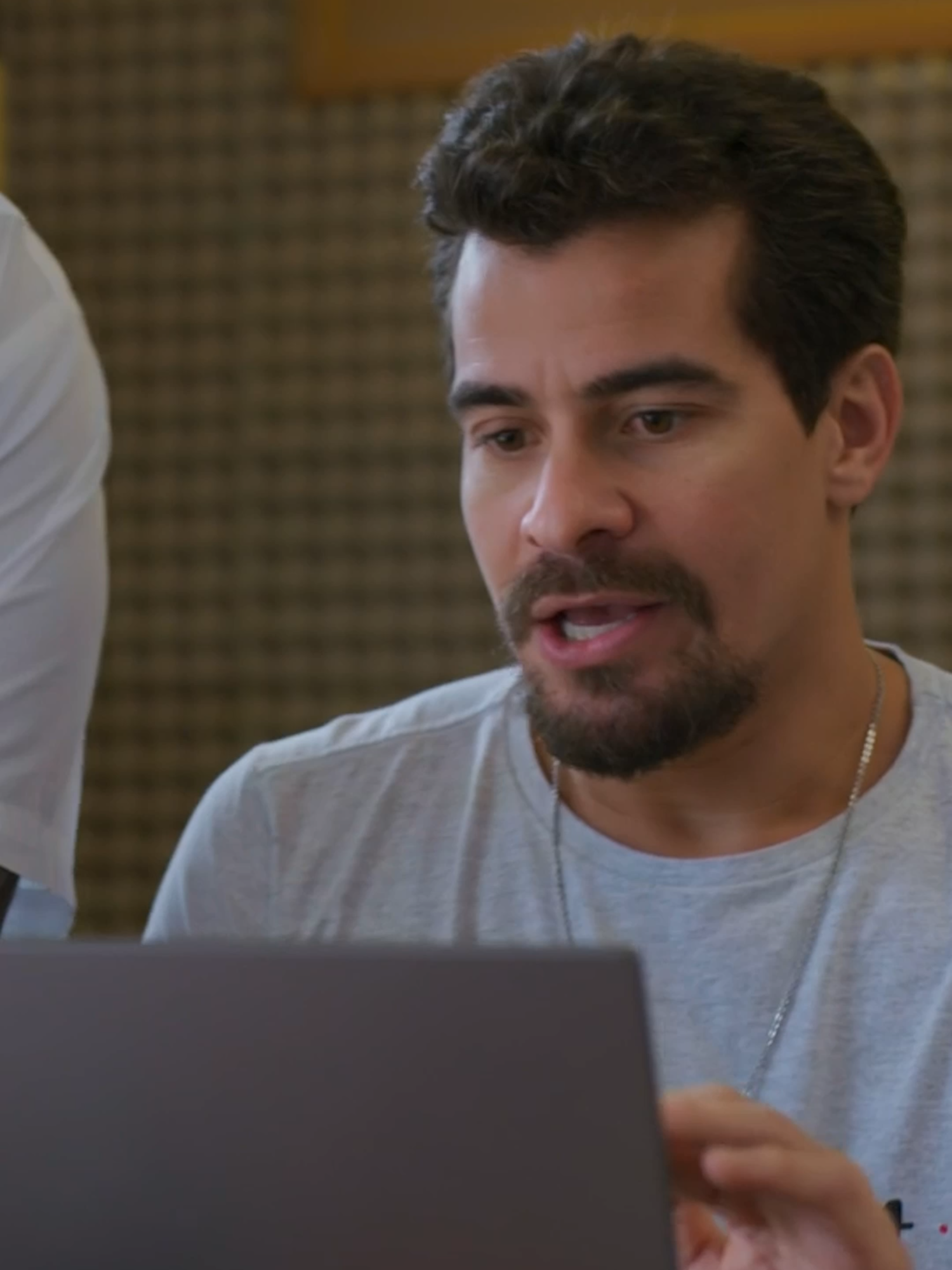 Chocados que é tão fácil anunciar no Globo Ads?  Jarbas também não acreditava, mas viu com os próprios olhos: é simples, rápido e intuitivo 😉 Agora é só questão de tempo pro Karaokê do Vasco bombar. E o seu negócio também pode ganhar esse alcance 🚀 Saiba mais no Portal Globo Ads! #Publicidade
