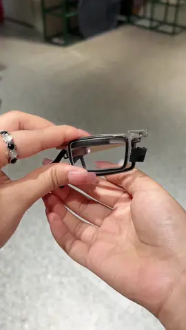 Foldable reading glasses Smart gadgets #foldable #readingglasses #gadgets #readers #tiktokshop 