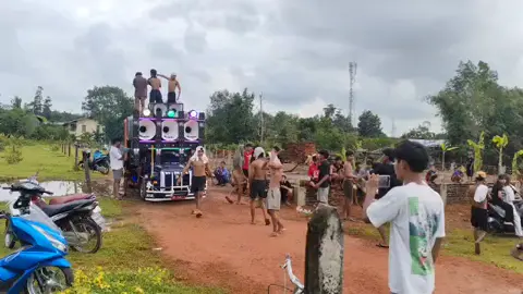 #KSL SOUNG#လပြည်နေ့လေး ok familyနဲ့ပါးပါးလေးဖြဲ😍😍😍#မင်းတို့ပေးမှ❤ရမဲ့သူပါကွာ #မင်းတို့idolဖစ်ချင်လို့🤭💖 #အားပေးကြပါအုံးဗျာ😍😍😍😍 @Nexon Chan🐼 