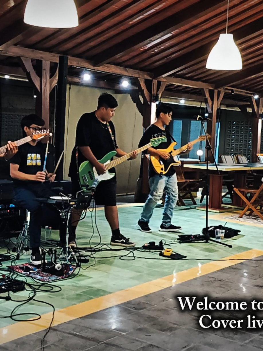 Welcome to the jungle - Guns 'N' Roses (cover live by INVERSI) #viral #gunsnroses🌹🔫 #fyp #inversiband #fyppppppppppppppppppppppp 