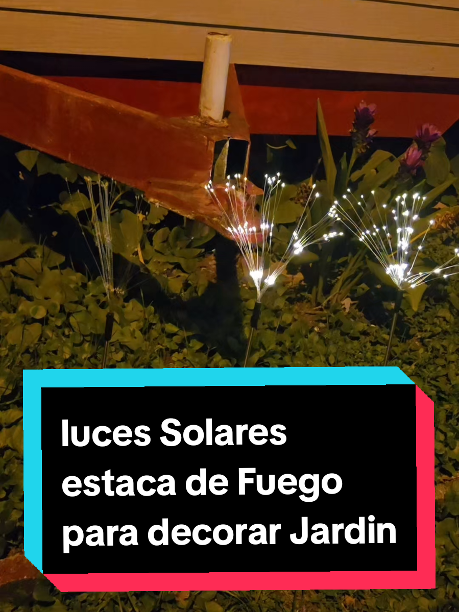 paquete de 2 luces solares de Jardin para decoracion exterior estaca de fuego artificiales con energia solar prueva de agua #lucessolares #decoracion #exterior #estacadefuego #tiktokshop 