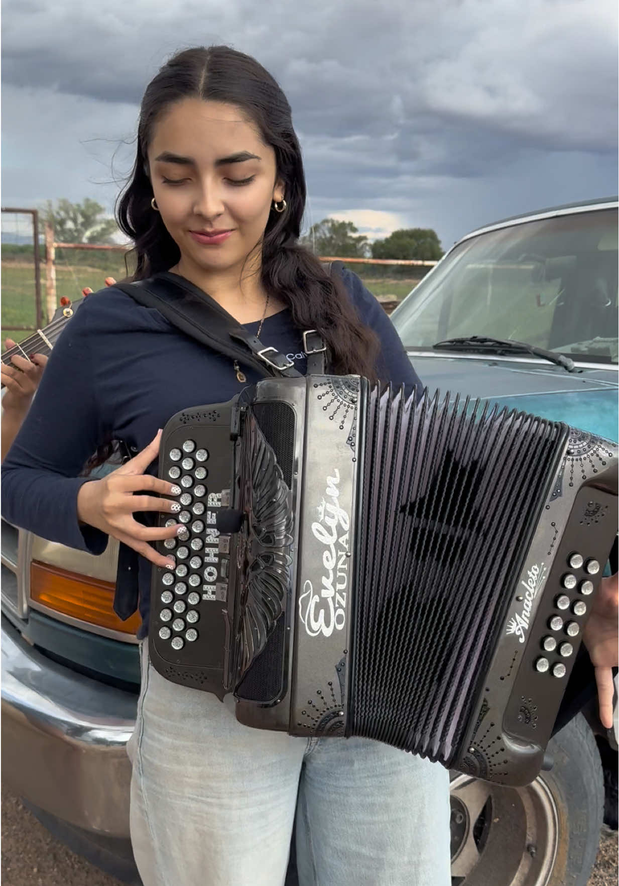 Corridos de los 90s #fyp #acordeonistamujer #hohner #ford96 #explorepage 