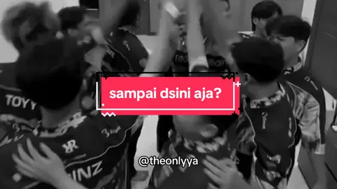 Santai ga sih guys? baru week 3 loh, ini yang ngerasa kalah di grandfinal beneran kingdom apa karbitan sih? pesan khusus buat real kingdom nih ya, If you really support them, support them in any condition. jangan gara gara kalah 1 match lawan onic berasa runtuh bgt tu dunia.  chill ga sii, week masih panjang, perjalanan mereka bukan sampe dsini doangg, dan juga buat kingdom yang hujat mereka, lu pikir mereka mau kalah kek gitu? ngga gbloq, ya emng onicnya jago, tapi hal itu bukan akhir dri segalanya, cukup support mereka aja, kasi saran boleh asal jangan disertai blame yg berlebih, kalian gatau dapur mereka gimana, yang harus kalian tau apapun keputusan mereka berarti itu udah yang terbaik! dan bisa saja ada perubahan lagi buat week depannya, mainin combo direnn sutsujin mungkin? we never know, udah lah guys stop judge mereka, toh gada impact juga ke kalian😂, dan klo fans tim lain hujat yauda biarin aja, toh yg gasuka bakal ttp gasuka apapun hasilnya kan?, last but not least buat HOSHi semangt teruss, baru week 3 perjalanan kalian masih panjang, tetap tryhard, respect to all your opponent, dan improve buat match selanjutnyaa, serta yakin kalau kerja keras kalian itu bakal kasih hasil yg baik🤍 #teamrrq #rrqhoshi #rrqrinz #rrqsutsujin #rrqidok @Team RRQ @rrq_rinz @rrq_toyy @Dyrennn @rrq_idok @rrq_ap @rrq_zunesh @rrq_nmm 