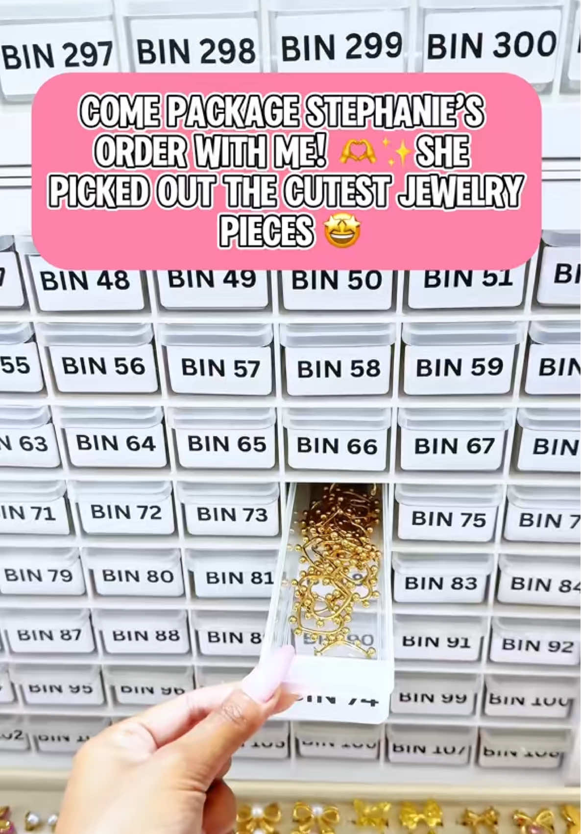 ✨ Nothing makes me happier than packaging your beautiful orders with love 💖  #stirofbeauty #stirofbeautypackaging #stirofbeautyasmr #asmrpackaging #asmrpackagingorders  