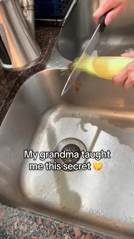 Secret life hack from grandma  #lifehacks #tiktokhacks #fyp #viralhacks #homhacks 