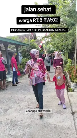 JALAN SEHAT  WARGA RT:08 RW:02 desa pucangrejo KEC Pegandon Kendal  #jalansehat  #pegandon  #agustus  #kendal  • • • • • • • bupati Kendal @mbaktikakendal  wali bupati Kendal  @benny_carnadie 