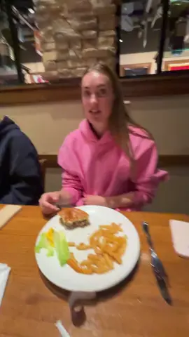 katie eats her burgers wrong