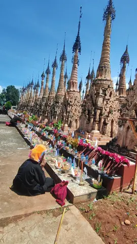 တော်သလင်းလပြည့်နေ့🙏မေွတော်ကတ်ကူဘုရား ဆွမ်းကပ်ပွဲ🤲🙏နှင့်လှေပြိုင်ပွဲ@#ဗုဒ္ဓ 🤍ကလွဲအခြားကိုးကွယ်ရာမရှိ