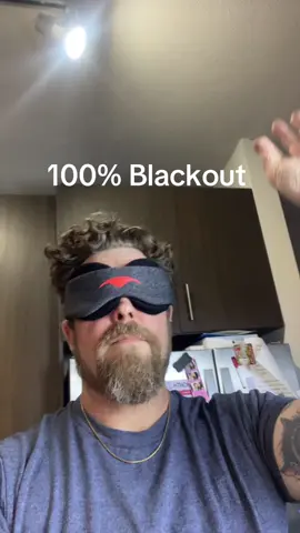 THE Sleep Mask to get #sleepmask #sleepbetter #oceaneyestrend 