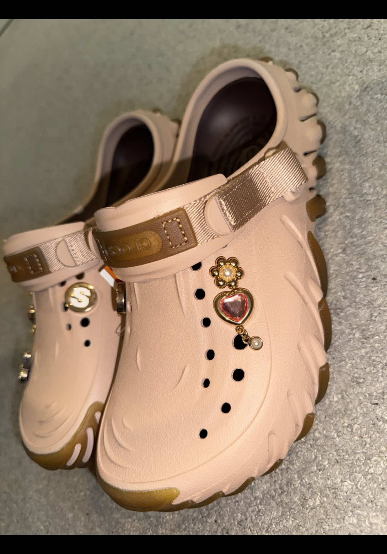 Pink perfection 💖 These new Echo Gum RO Crocs are giving comfy AND cute 👟✨ @Crocs  #echogumro #crocs #crocsecho #niche #slime 