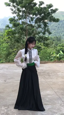 Gái Thái hihi>< #xuhuong #xuhuongggg🐰 #fypシ゚ #yeu #🖤 