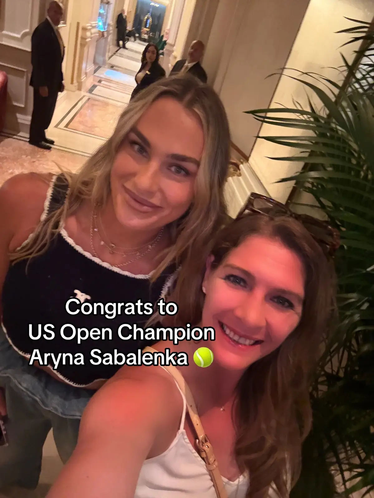 So nice meeting @Aryna Sabalenka in New York City. What an incredible athlete, and now the 2025 US Open Champion. 👏  #ArynaSabalenka #USOpen #tennis #tennisplayer #tennistiktok 