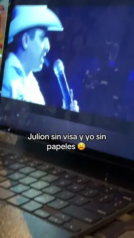 Me tengo que conformar con verlo en una pantalla 😥