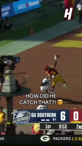 INSANE GRAB 🚨😱 #football #CollegeFootball #cfb #uscfootball #ncaafootball 