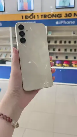 📲Samsung A16 5G gold 👉phân khúc vừa rẻ, đẹp hỗ trợ đầy đủ chức năng 👉tặng phụ kiện đầy đủ ạ💯 #samsung #samsunggalaxy  #a165g 