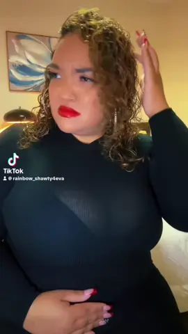 WHAT YOU GUNNA DO ABOUT IT  IF YOU KNOW IM PRESSURE 😉💋🌈#fyp #lgbt🌈 #lesbiansoftiktok🌈 #singlelesbiansoftiktok🏳️‍🌈 #confidenseiskey 