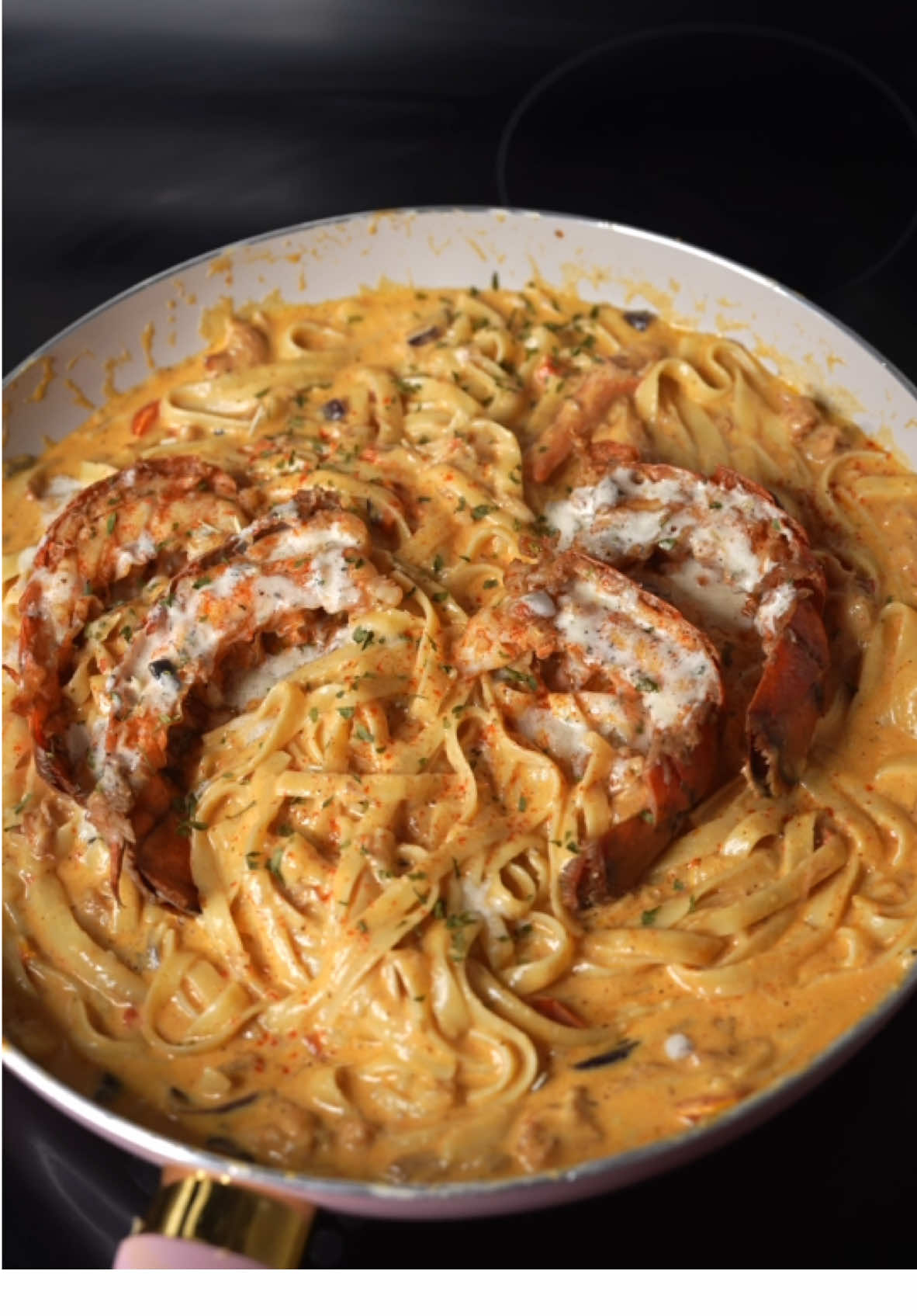 Crab 🦀 & lobster 🦞 pasta 