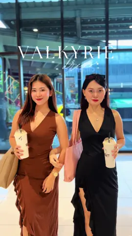 NAKAKASHALA ANG DATINGAN WITH THIS VNECK KNITTED DRESS!! NOW ON RESTOCK!! 🥰✨💖 #fyp #restock #maxidress #affordablefashion #richtitaoutfits 