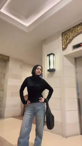 outfit check dengan baju yang itu itu aja #outfits #outfitcheck 