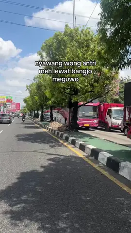 gur meh liwat bangjo meguwo sek do antri tekan janti🗿