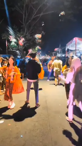 Tag ke sini akun Dancer nya Lurrr, Lho sopo wi seng nyawer🤣 #karnaval #soundkarnaval #dancerkarnaval #sempu #banyuwangi 
