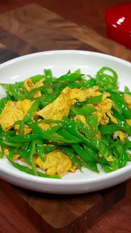 简单又好吃，辣椒炒鸡蛋 #Delicious food    #Chinese food   #Food tutorial #cooking #yummy   