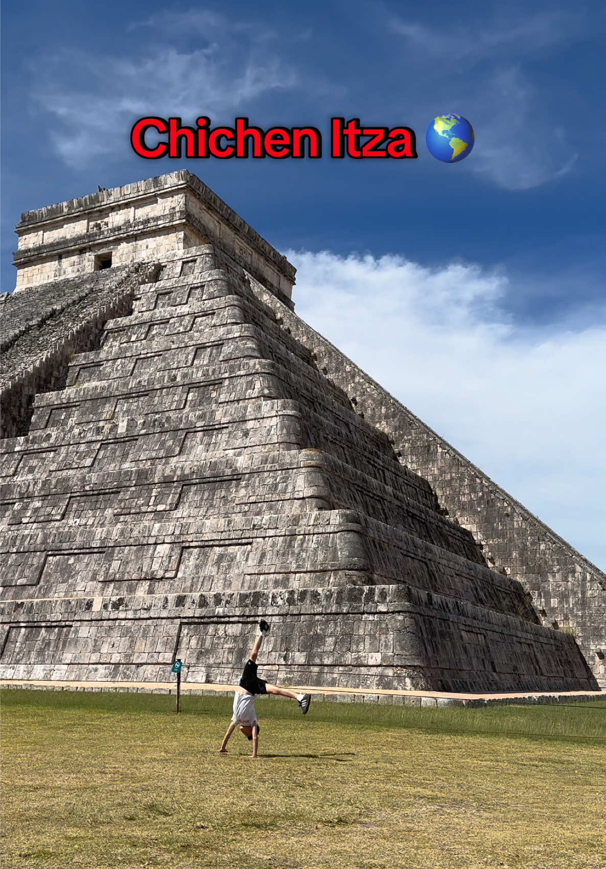 This was in Chichen Itza 🌎✨ such a great place, and I can’t wait to go back! #Viral #ForYou #FYP #ExplorePage #Trending 