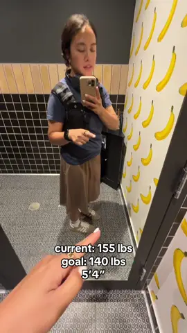 been loving this weighted vest to switch up my daily 20,000 step goal💪🏼  #weightedvest #zelusweightedvest #walkingbenefits #fitnessjourney #walkingchallenge 