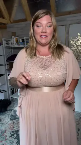 The ultimate classy look! Comes in multiple color options and plus sizes! #gown #classy #spotlightfinds #falldealsforyoudays 