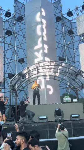 @RAKHAN Mosh pit Energy 🥵🔥💯🙌🏼#f #fyppppppppppppppppppppppp #fypシ #fyp #fypသို့ရောက်စမ်း👊👊 #LSR #moshpit #atlantis #edmfestival 