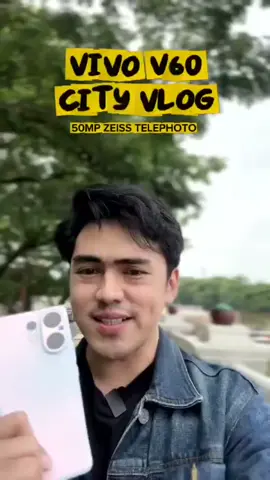 Udah pada tahu belum fitur AI Magic Move di vivo V60? Bisa bikin foto kamu jadi lebih kreatif bareng temen-temen!📱😎  Selain itu, juga dilengkapi dengan spesifikasi lainnya: 📷 50MP ZEISS Telephoto 📱Desain Bezel Tipis ⚙ Snapdragon 7 Gen 4 Pertama di Indonesia 💧Sertifikasi IP68/69, 3X Lebih Kuat ⚡6500mAh + 90W FlashCharge 🎮 Bypass Charging ✨ ZEISS Multifocal Portrait 🤖 vivo AI Image Studio 🛡 6 Tahun Software Update 💎Dapatkan VIP Prime pergantian Antigores dan Softcase per tahun secara GRATIS! Tunggu apalagi? Segera kunjungi store vivo resmi kesayangan kamu sekarang dan dapatkan Ekstra Benefitnya!🔥 #CaptureV60 #vivoV60 #ZEISSPortrait #UpCloseFromAfar #V60_KALUT 