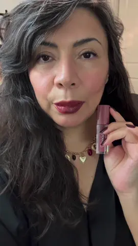 @ColourPop Cosmetics hydra pop in 90’s babe, it starts out a lot more mauve, but the more you build it and the longer it sits on the lips, it definitely deepens up a lot. #colourpop #affordablemakeup #hydrapop #90slips 