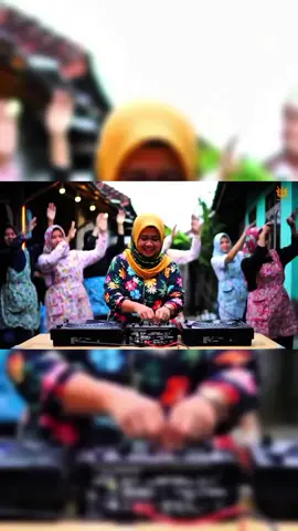 ketika emak-emak jadi dj