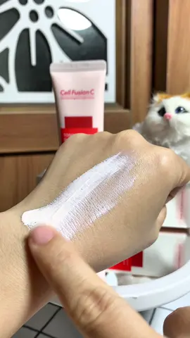 Kem chống nắng cell fusion c hồng này thì quá okila rồi ạ #fyp #hangbon2209 #ilovetiktok #beauty #kemchongnang #kemchongnangnangtone #cellfusionc #skincare 