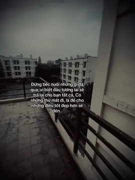 不要为过去的事后悔，因为谁知道未来会把一切都还给你呢？有些东西 失去了，是为了 更好的东西到来。#tanh08_ #tamtrang #story #sttdoi 