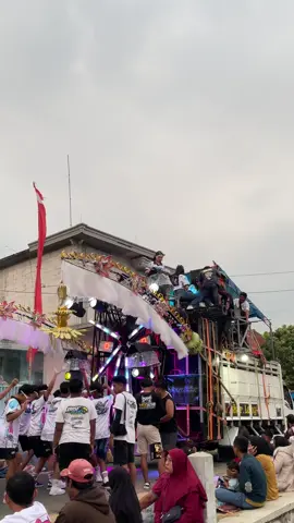 Asekkk asekkk😁🤟 @BASF AUDIO KEDIRI @TEAMNEKATGANK @🔥🔥SUKOSARI_GANK🔥🔥  #kasembon #sukosarikasembonmalang #karnaval #kasembon24jam🏴‍☠️ #karnavalsoundsystem 