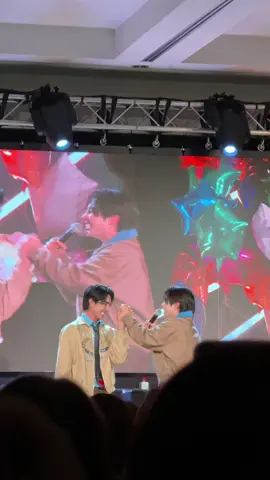 It‘s been a week since the FM today and i still can‘t let go. I still have Post-Fanmeet-Depression 😭 i can cry alone with #earthmix in the video 🥹 #EarthMix2ndFMinRome #bl #thaibl #fyp 