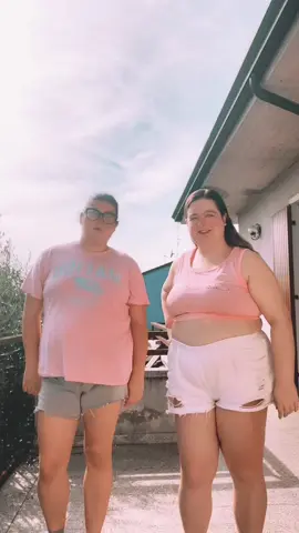 Tanto per cambiare location lo abbiamo fatto fuori🩷🧡 #viral #tiktokchallenge #trendsong #trend2025 #dance @Melissa Ferron 