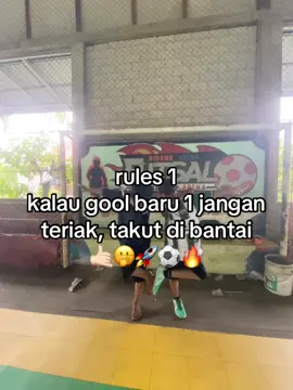 lb : yg lewat @arfa★ #anakfutsal #duokocak #futsalindonesia #futsalarena #ridama #lewatberandafyp 