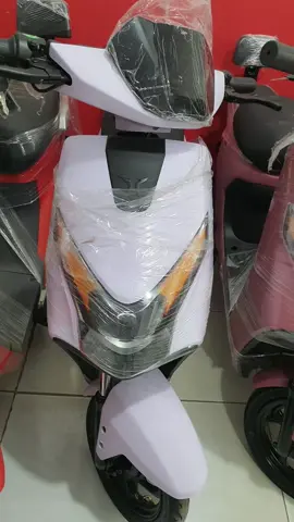 tersedia dengan berbagai warna direkomendasikan buat kaum mendang mending #fyppppppppppppppppppppppp #uwinfly @Uwinfly.Official.ID 