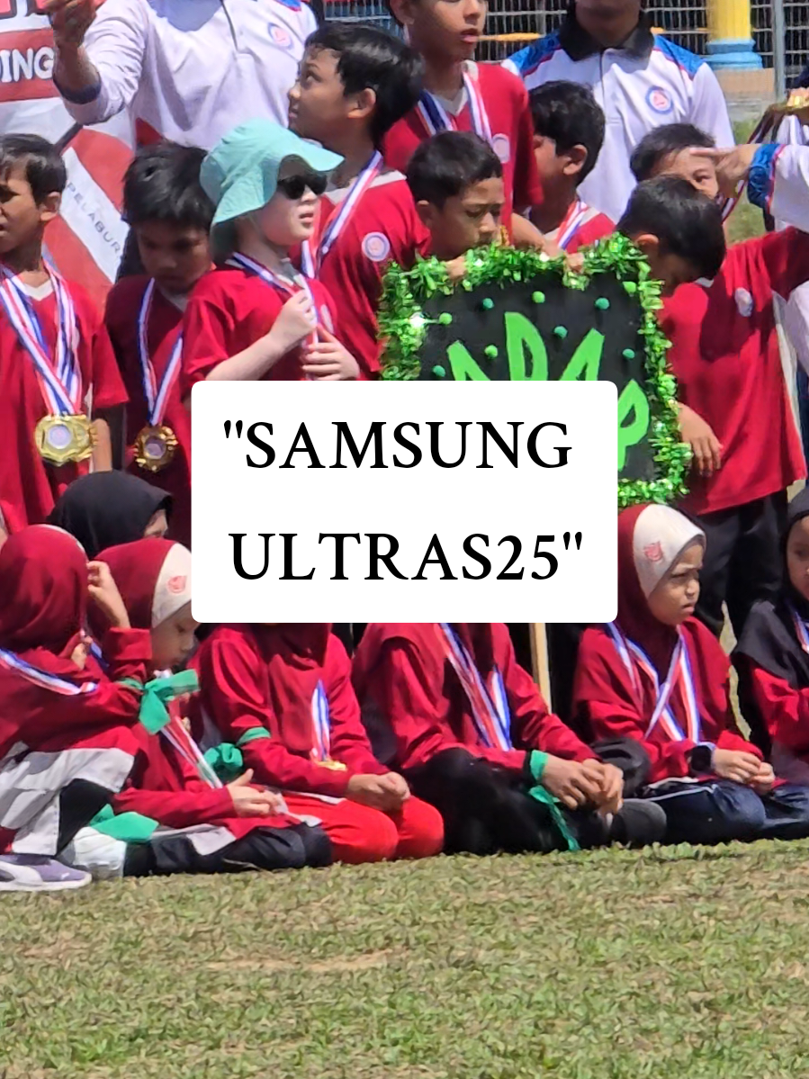 Boleh jadi spy duduk jauh². hihi #samsung  #sambungultraS25 