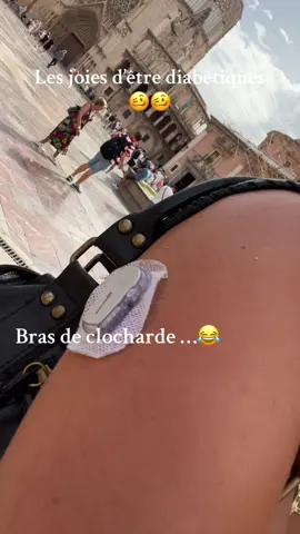 L’été il fait des ravages sur les pansements 😫 je suis la seule dans ce cas là ? 🦠