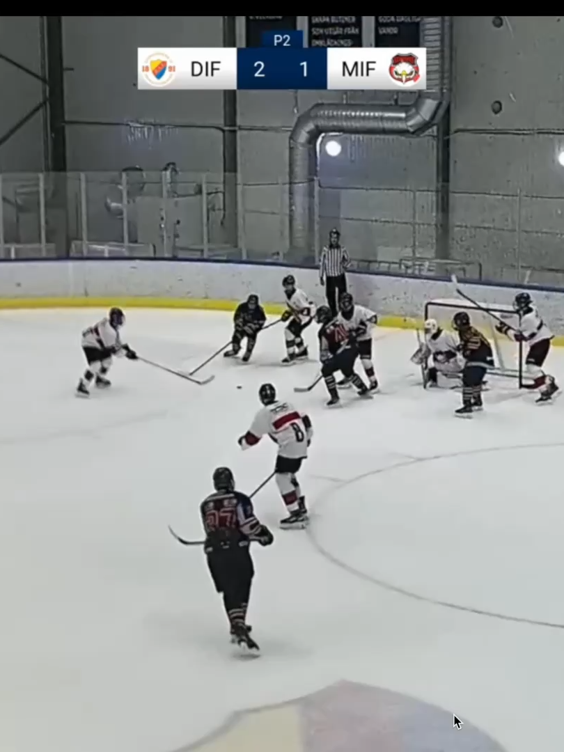 @hockeywille17, @lag11.difhockey #juniorhockey #hockeyplayer #icehockey #ishockeyskill #hockeypractice #hockeygame #hockeypracticedrills